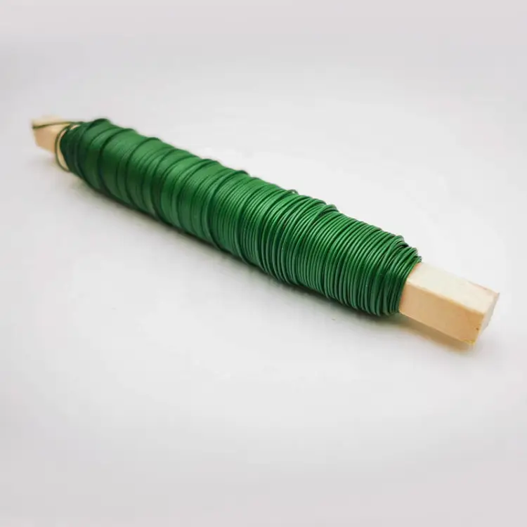 Drut na kołeczku zielony 100g_zbliz.jpg