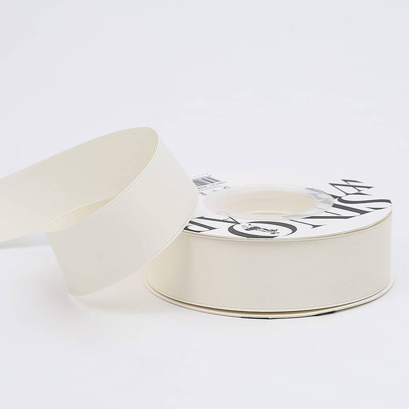 Ruban floral Satiné – Blanc – Rouleau 2,5cmx18m