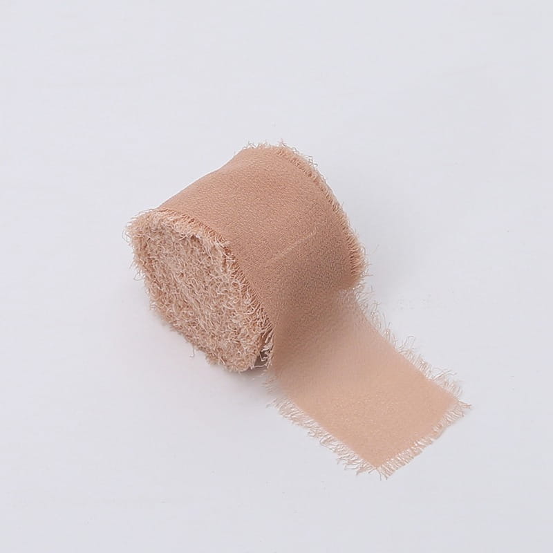 Ruban floral – Chiffon – Nude caramel – Rouleau 4 cm x 4,5 m